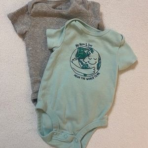 Carter's "My Mom & Dad Mean the World to Me" Bodysuit Set